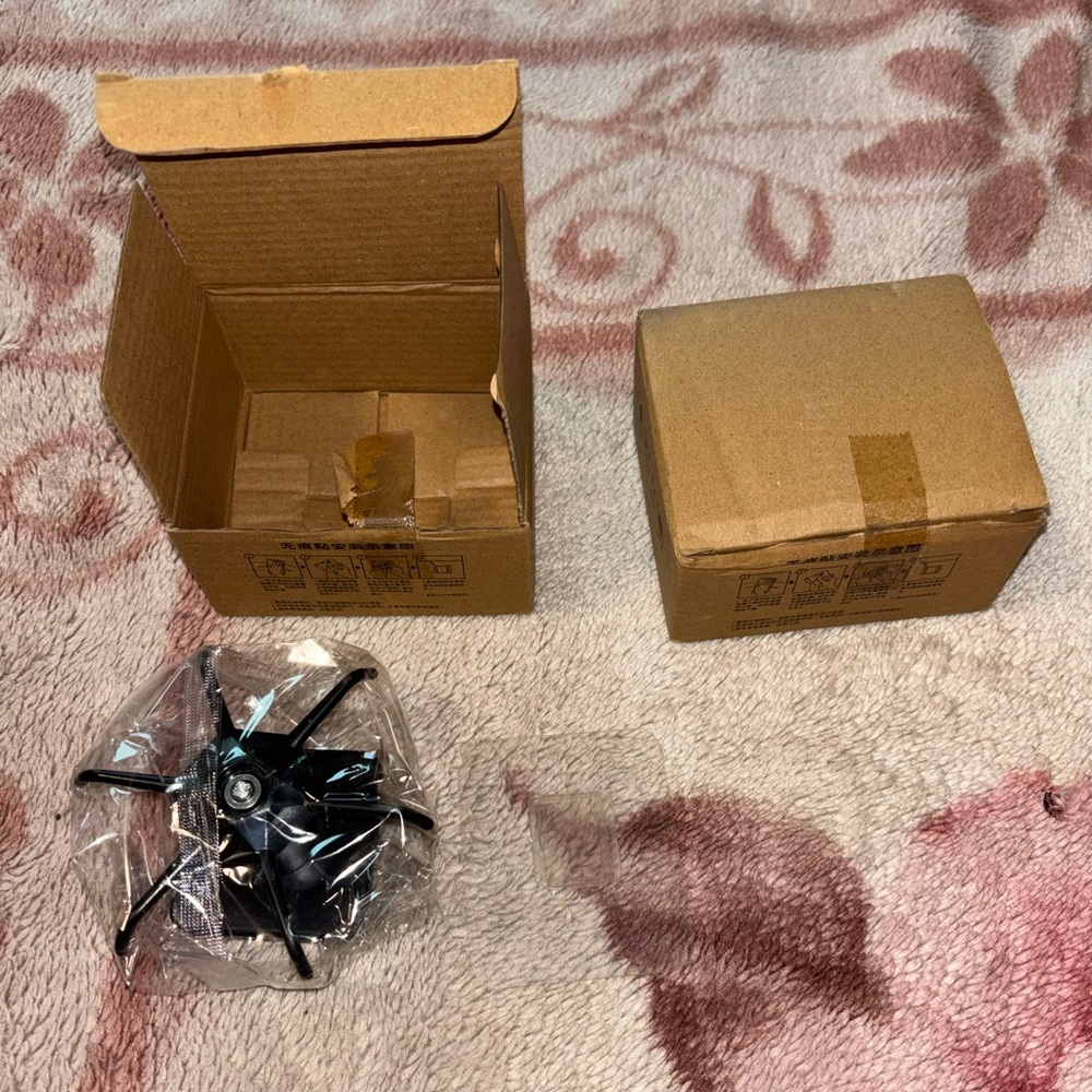 Black Rotating Hook Holder